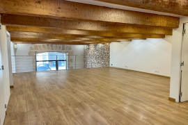 
                                                                                        Location
                                                                                         Local commercial/Bureau avec Vitrine Rue Paradis