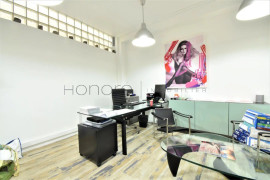 
                                                                                        Location
                                                                                         Local commercial entre Passy et La Muette