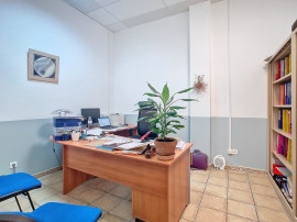
                                                                                        Vente
                                                                                         LOCAL COMMERCIAL LOUE