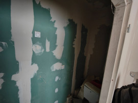 
                                                                                        Vente
                                                                                         Local commercial - Vide