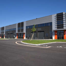 
                                                                                        Location
                                                                                         Local d'activités neufs de 400 m² à louer - Poitiers