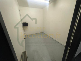 
                                                                                        Location
                                                                                         Local professionnel 351 m2 - 9 pièces