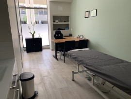 
                                                                                        Location
                                                                                         Local professionnel