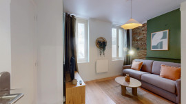 
                                                                                        Location
                                                                                         Location 15.91m²