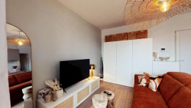 
                                                                                        Location
                                                                                         Location 18.20m²