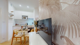 
                                                                                        Location
                                                                                         Location 19.00m²