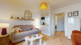 
                                                                                        Location
                                                                                         Location 19.68m²