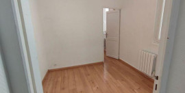 
                                                                                        Location
                                                                                         Location 2 Pieces 37m² 550 C.C