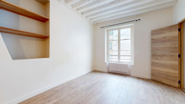
                                                                                        Location
                                                                                         Location 69.72m²