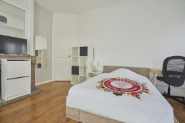 
                                                                                        Location
                                                                                         Location 84.99m²