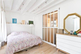 
                                                                                        Location
                                                                                         Location appartement Canal St Martin 43m2