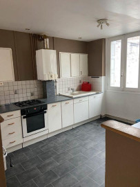 
                                                                                        Location
                                                                                         Location Appartement lumineux traversant