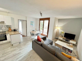 
                                                                                        Location
                                                                                         Location appartement T2 de 43m2 non meublé