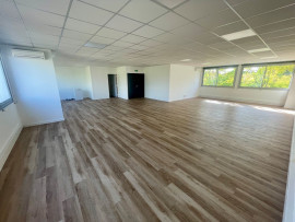 
                                                                                        Location
                                                                                         Location Bureaux Aix-en-Provence 13100