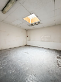 
                                                                                        Location
                                                                                         Location Entrepôts / Locaux d’activités Marseille 13005