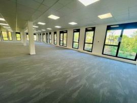 
                                                                                        Location
                                                                                         Location Bureaux Meyreuil 13590