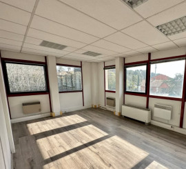 
                                                                                        Location
                                                                                         Location Bureaux Meyreuil 13590