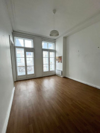 
                                                                                        Location
                                                                                         Location Bureaux Paris 75004