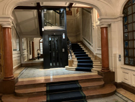 Location
Location Bureaux Paris 75008