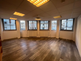 Location
Location Bureaux Paris 75008
