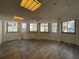 Location
Location Bureaux Paris 75008