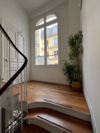 Location
Location Bureaux Paris 75008