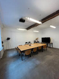 
                                                                                        Location
                                                                                         Location Bureaux Paris 75011