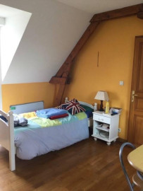 
                                                                                        Colocation
                                                                                         Location chambre chez l’habitant toute équipée.