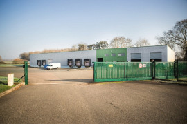 
                                                                                        Location
                                                                                         Location d'un entrepôt d'une surface de 3 000 m² proche de Bourges