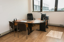 
                                                                                        Location
                                                                                         Location d'un local industriel de 5 700 m² à Chalon-sur-Saône