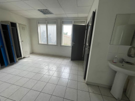 
                                                                                        Location
                                                                                         Location Entrepôts / Locaux d’activités Bouc-Bel-Air 13320