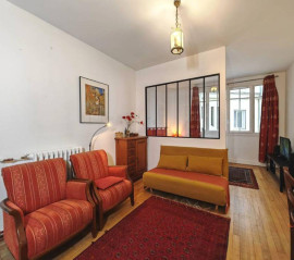 
                                                                                        Location
                                                                                         Location meublée studio 40 m² Porte De Saint Cloud