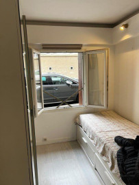 
                                                                                        Location
                                                                                         Location - studette 11m2 - près Buttes Chaumont