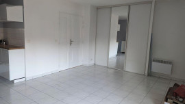 
                                                                                        Location
                                                                                         Location studio proche RER A