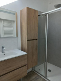 
                                                                                        Location
                                                                                         Location studio Roubaix entièrement rénové