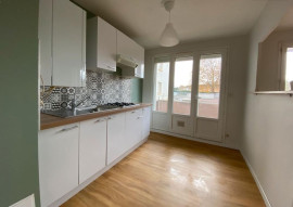 
                                                                                        Location
                                                                                         Location T2 48 m2 avec cave et garage fermé