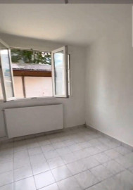 
                                                                                        Location
                                                                                         Location T2