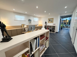 
                                                                                        Vente
                                                                                         LOFT 213m2 - BASTIDE