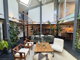 
                                                                                        Vente
                                                                                         LOFT 213m2 - BASTIDE