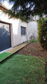 
                                                                                        Location
                                                                                         LOFT T2