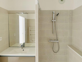 
                                                                                        Location
                                                                                         Logement dans le quartier de St Victor