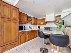 
                                                                                        Vente
                                                                                         LONGERE RENOVEE CONDE SUR VIRE - 10 MIN DE ST LO