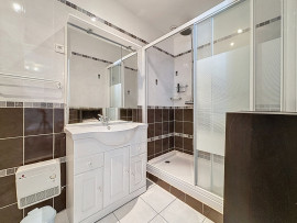 
                                                                                        Vente
                                                                                         LONGERE RENOVEE CONDE SUR VIRE - 10 MIN DE ST LO