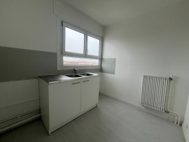 
                                                                                        Vente
                                                                                         lot 215 - Noisy-le-Grand