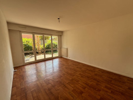 
                                                                                        Vente
                                                                                         lot 422 Noisy-le-Grand