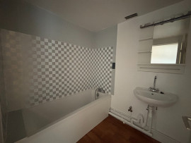 
                                                                                        Vente
                                                                                         lot 422 Noisy-le-Grand