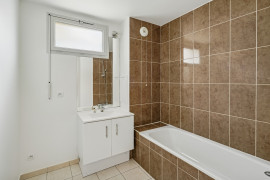 
                                                                                        Vente
                                                                                         Lot C28 St Denis