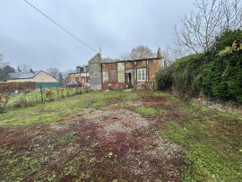
                                                                                        Vente
                                                                                         Lot de 2 maisons à rénover avec jardin