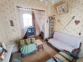 Vente
                                                                                Lot maison à rénover et 43 garages