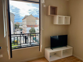 
                                                                                        Location
                                                                                         Loue 2 P meublé équipé, 41 m2, Asnières